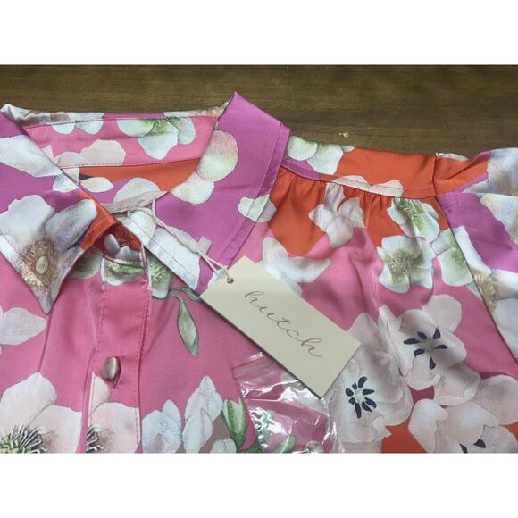 Hutch Kodie Top Women's Size Large Mixed Bouquet Floral Button Down Blouse NWT - Picture 10 of 14